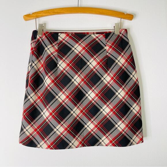 H&M red black tan plaid preppy academia holiday Christmas mini skirt 6 - Picture 3 of 5